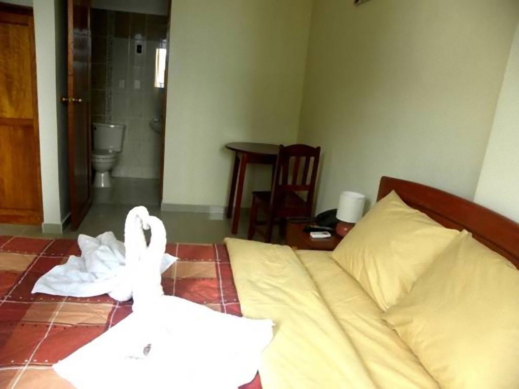 Hotel Jose Antonios Inn Puerto Maldonado Habitación foto